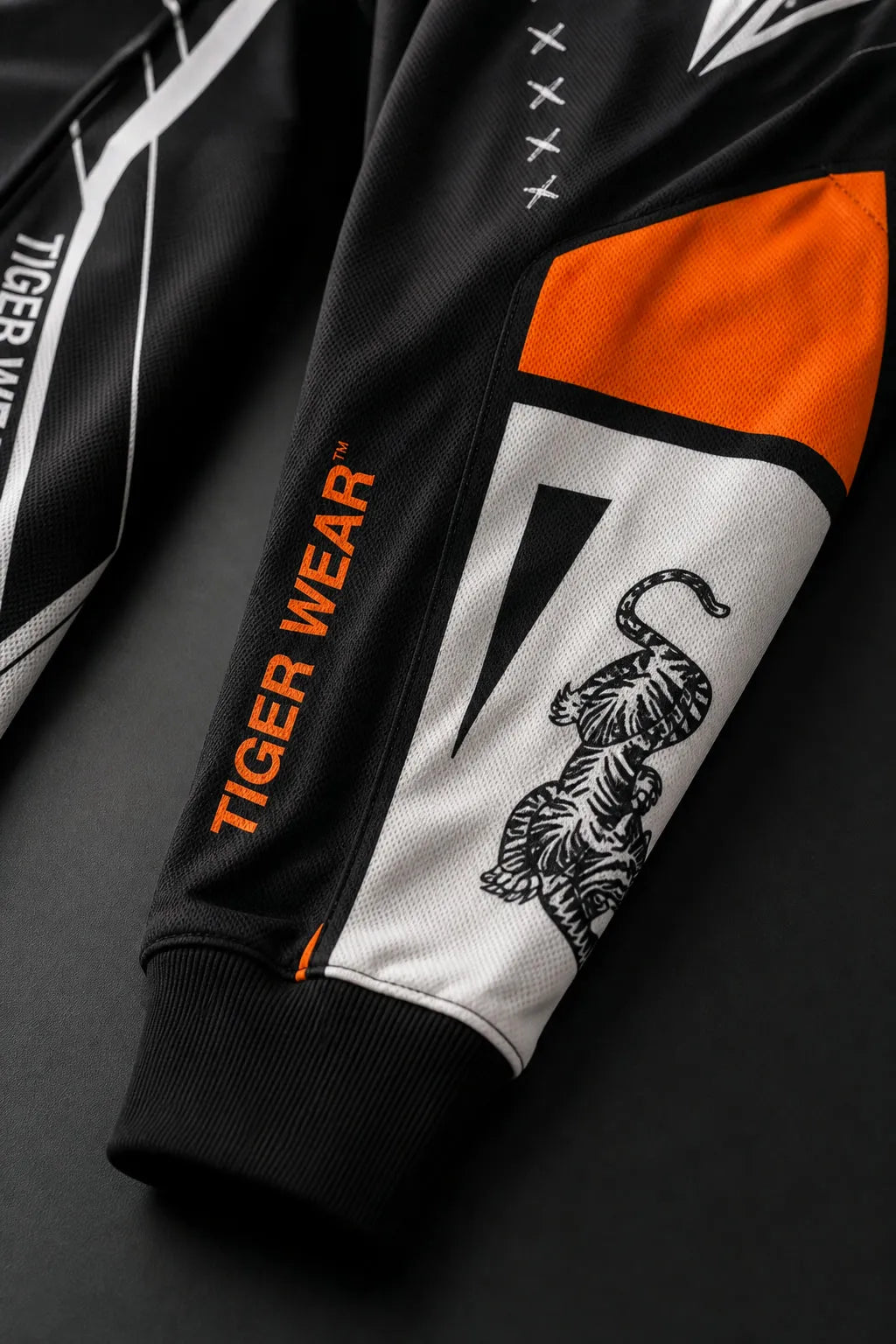 Practice Jersey tiger sleeve detail